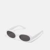 Pier One UNISEX - Sonnenbrille - White